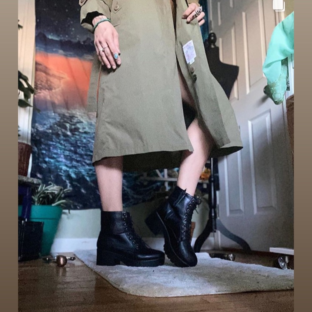 London Fog Woman’s Trench Coat